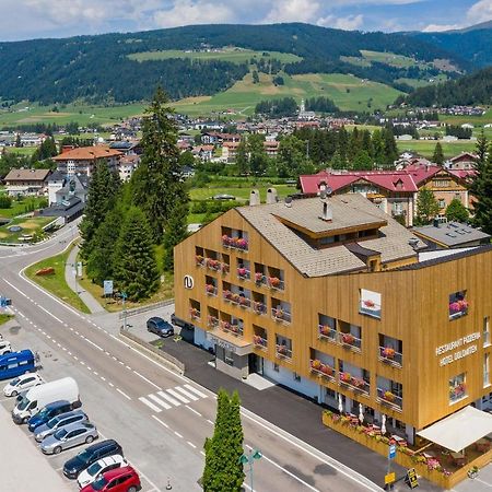 Hotel Dolomiten 도비아코 외부 사진