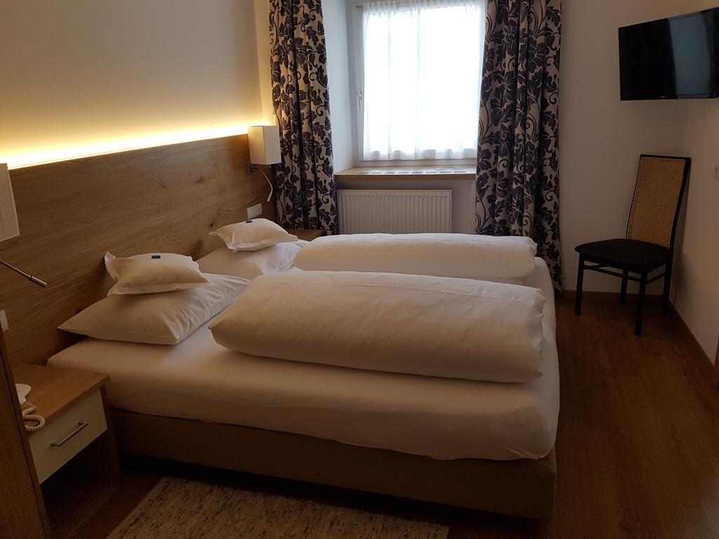 Hotel Dolomiten 도비아코 외부 사진